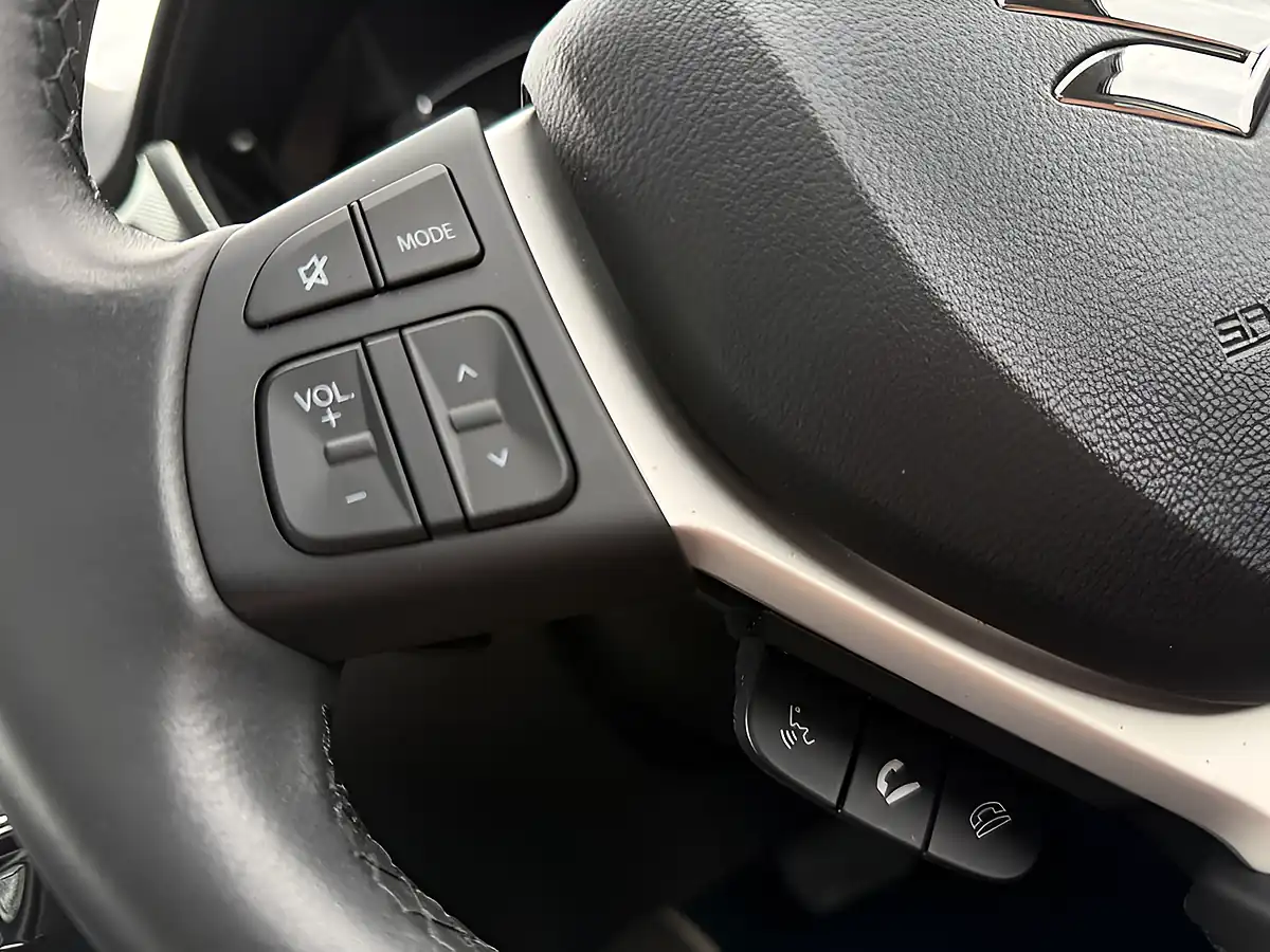 Used 2023 Suzuki Vitara SZ5 Blue - Interior and Exterior details 15