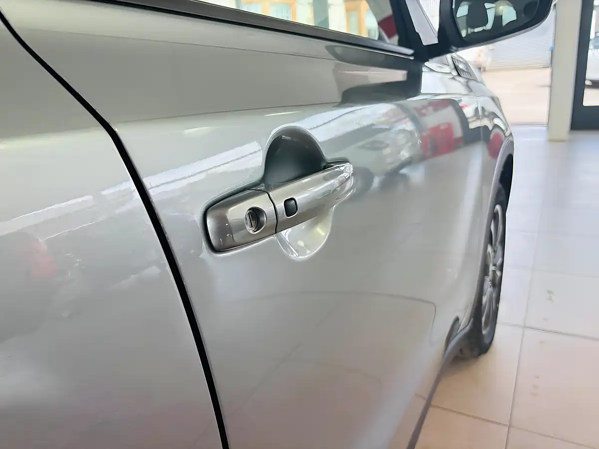 Used 2023 Suzuki Vitara SZ5 Grey - Interior and Exterior details 10