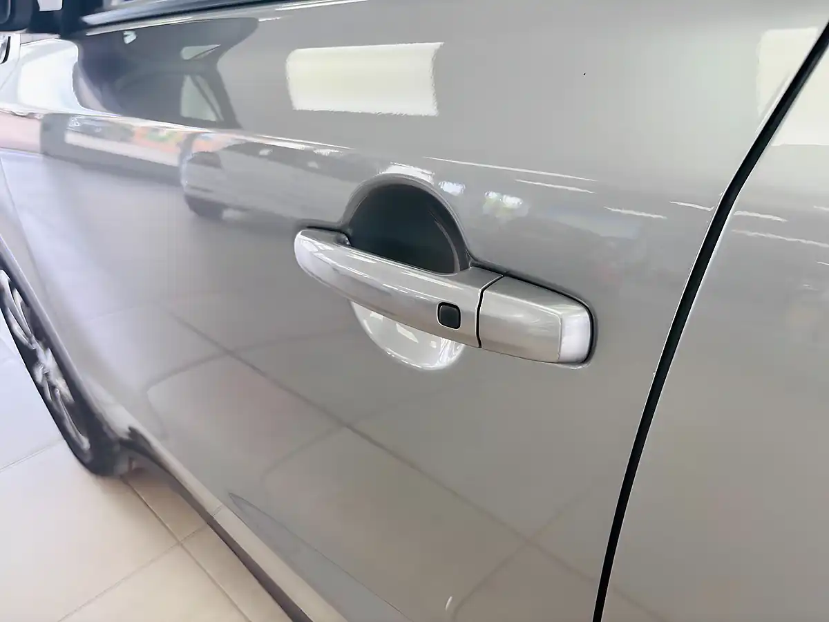 Used 2023 Suzuki Vitara SZ5 Grey - Interior and Exterior details 14