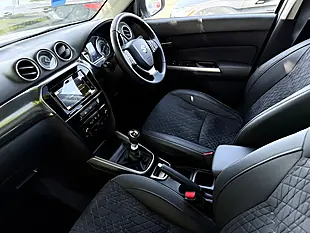Used 2023 Suzuki Vitara SZ5 Silver - Interior and Exterior details 13