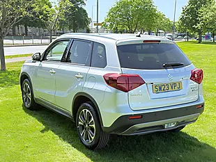 Used 2023 Suzuki Vitara SZ5 Silver - Interior and Exterior details 5