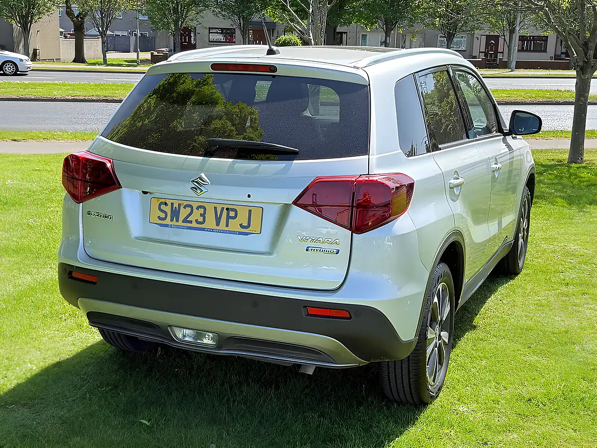 Used 2023 Suzuki Vitara SZ5 Silver - Interior and Exterior details 6