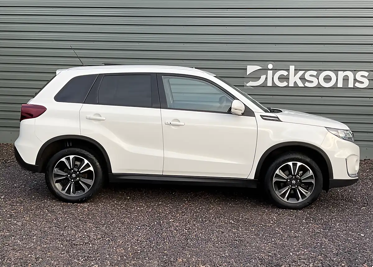 Used 2023 Suzuki Vitara SZ5 White - Interior and Exterior details 4