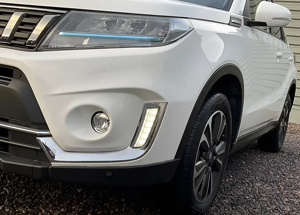 Used 2023 Suzuki Vitara SZ5 White - Interior and Exterior details 5