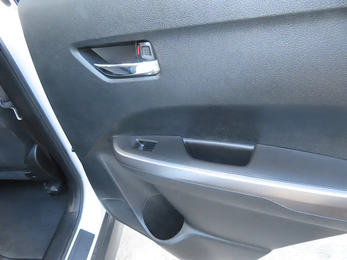 Used 2023 Suzuki Vitara SZ5 White - Interior and Exterior details 15
