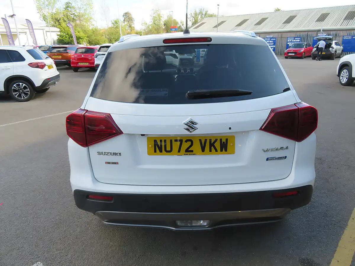 Used 2023 Suzuki Vitara SZ5 White - Interior and Exterior details 7