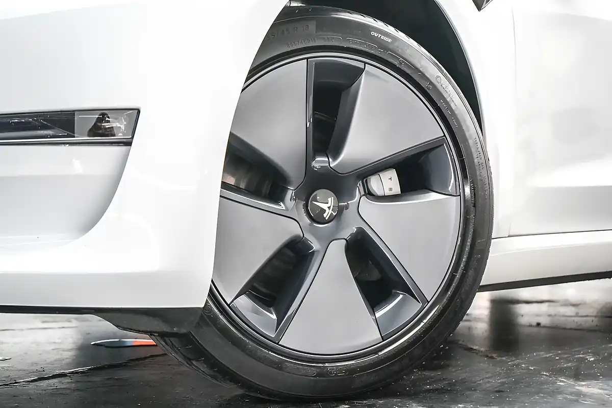 Used 2023 Tesla Model 3 Long Range White - Interior and Exterior details 2