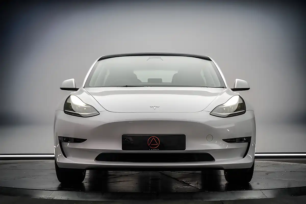 Used 2023 Tesla Model 3 Long Range White - Interior and Exterior details 9