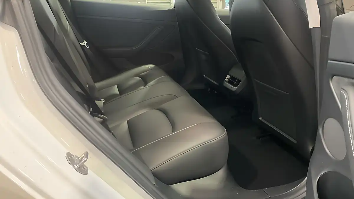 Used 2023 Tesla Model 3 Long Range White - Interior and Exterior details 9