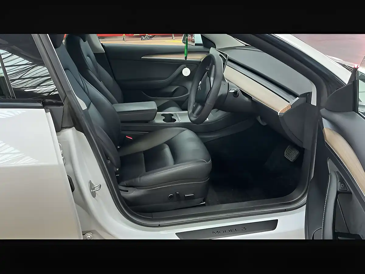 Used 2023 Tesla Model 3 Pearl White - Interior and Exterior details 13