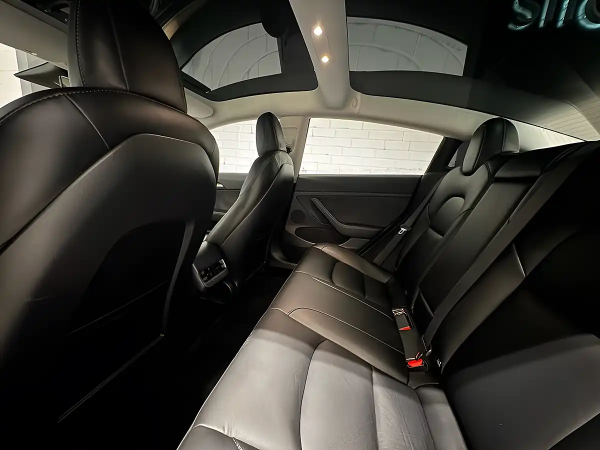 Used 2023 Tesla Model 3 Saloon White - Interior and Exterior details 10