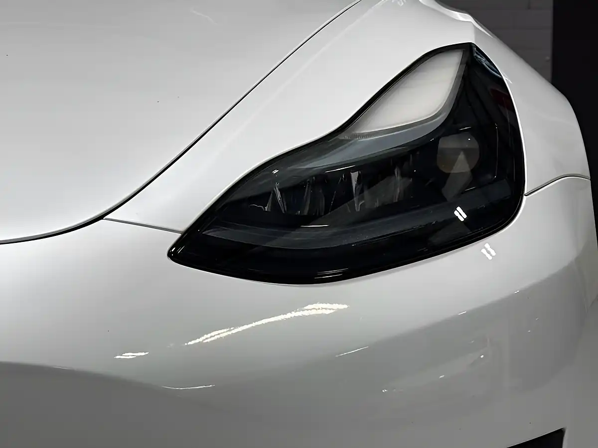 Used 2023 Tesla Model 3 Saloon White - Interior and Exterior details 19