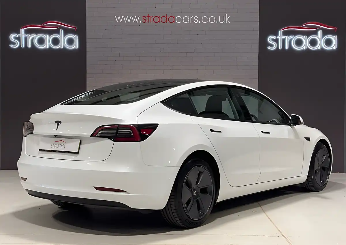 Used 2023 Tesla Model 3 Saloon White - Interior and Exterior details 4