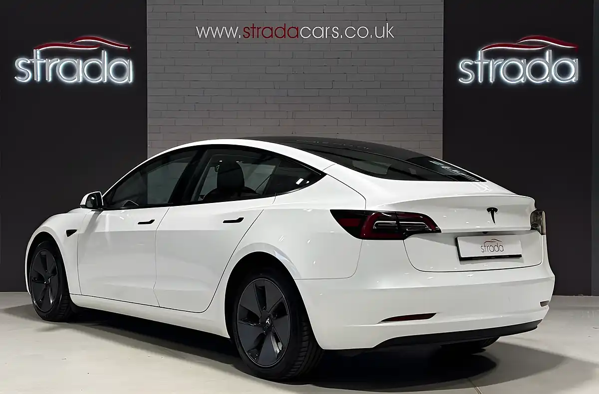 Used 2023 Tesla Model 3 Saloon White - Interior and Exterior details 5