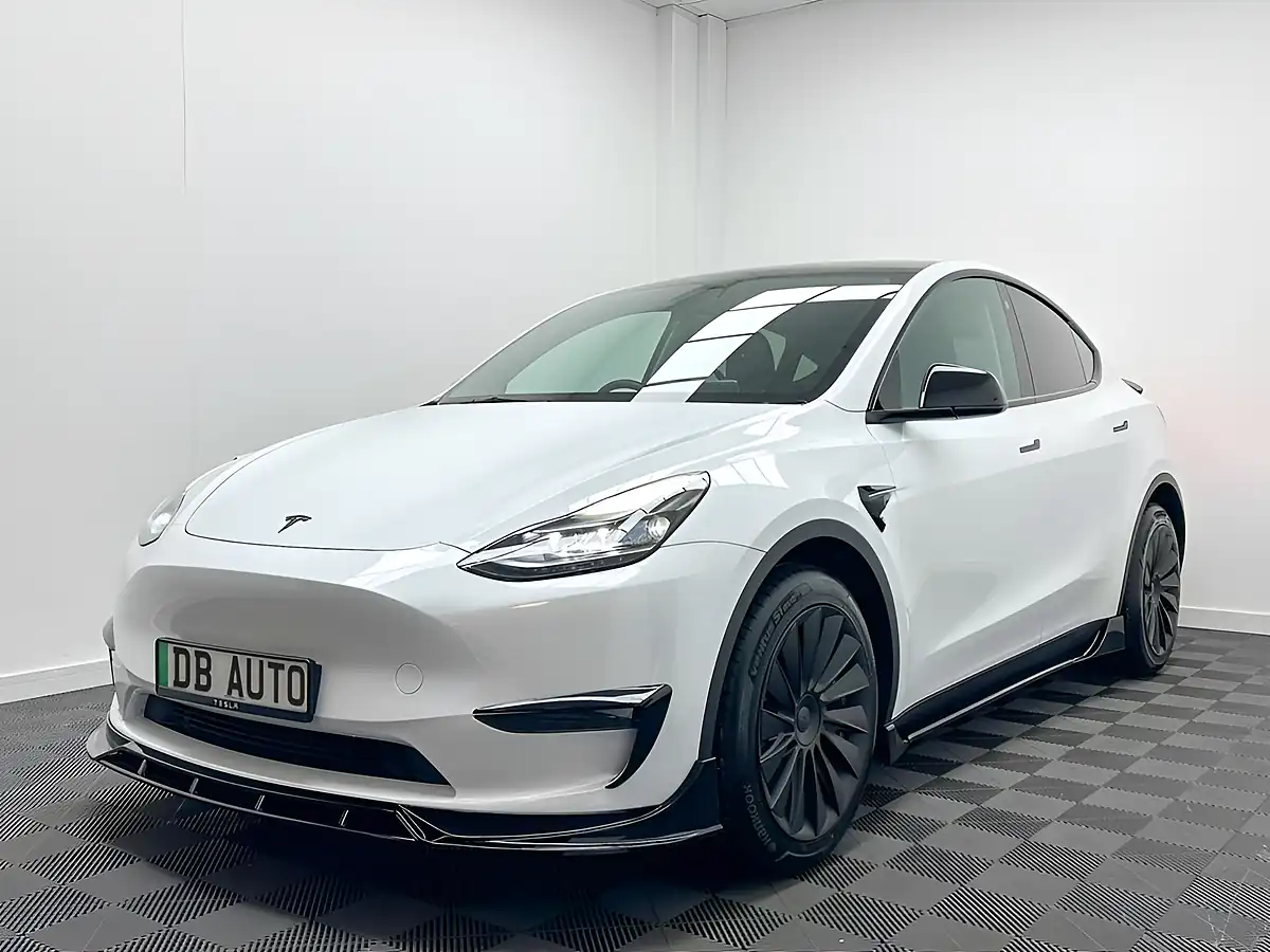 Used 2023 Tesla Model Y Aero Kit White - Interior and Exterior details 6
