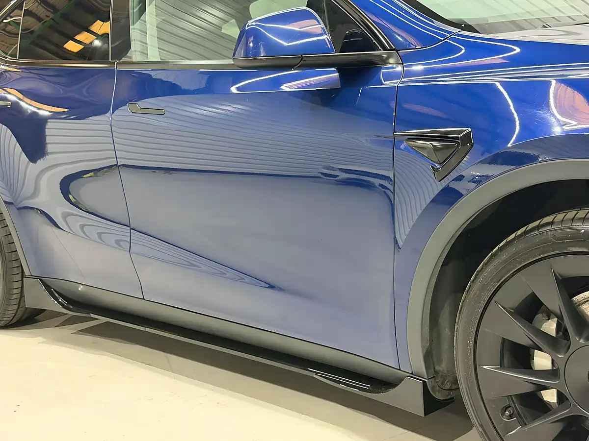 Used 2023 Tesla Model Y Blue - Interior and Exterior details 19