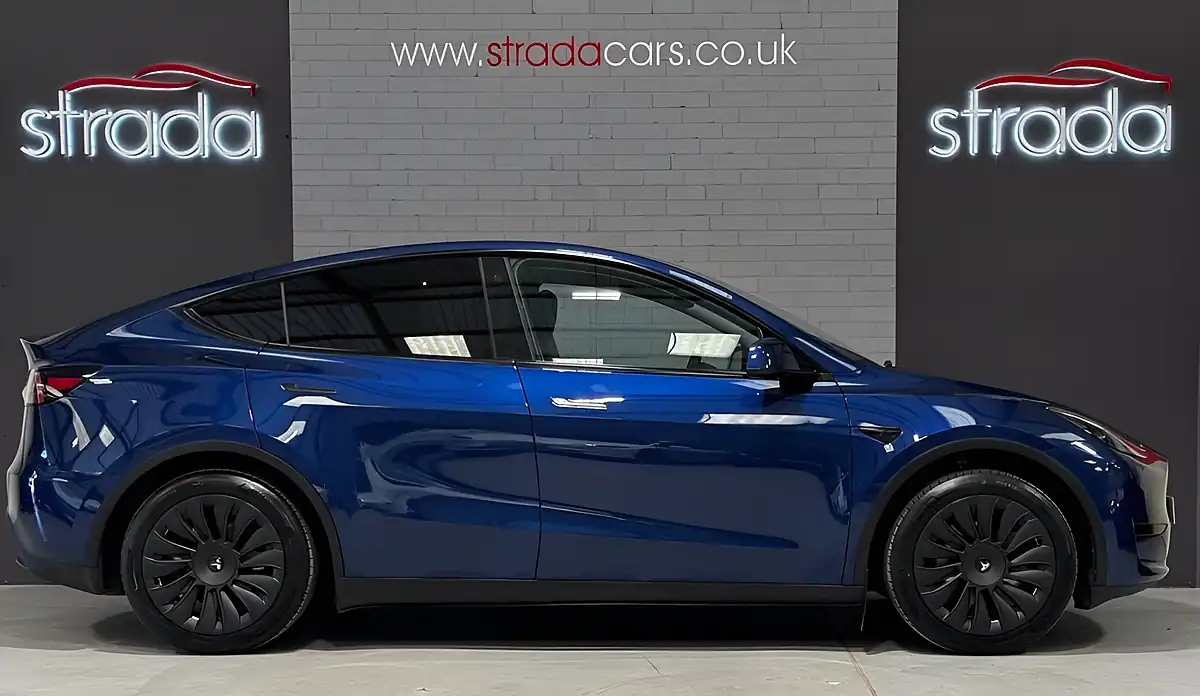 Used 2023 Tesla Model Y Deep Blue Metallic - Interior and Exterior details 10