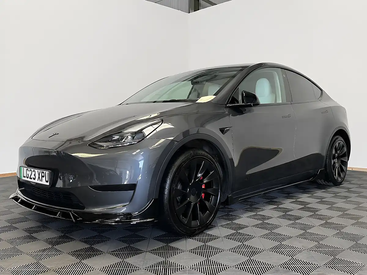 Used 2023 Tesla Model Y Grey - Interior and Exterior details 6