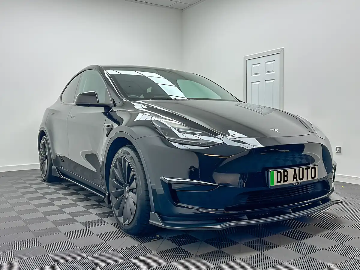 Used 2023 Tesla Model Y Long Range Black - Interior and Exterior details 8