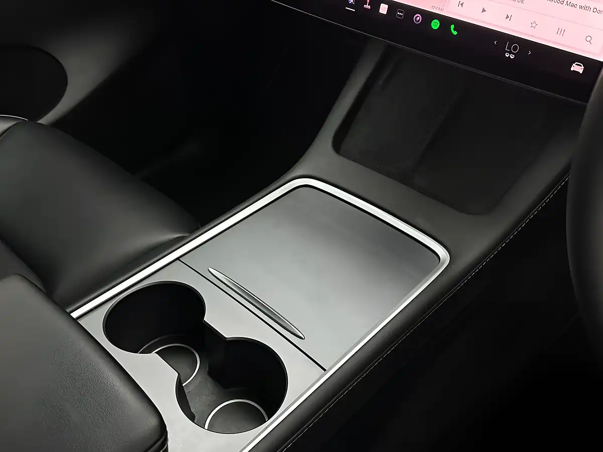 Used 2023 Tesla Model Y Long Range Black - Interior and Exterior details 17