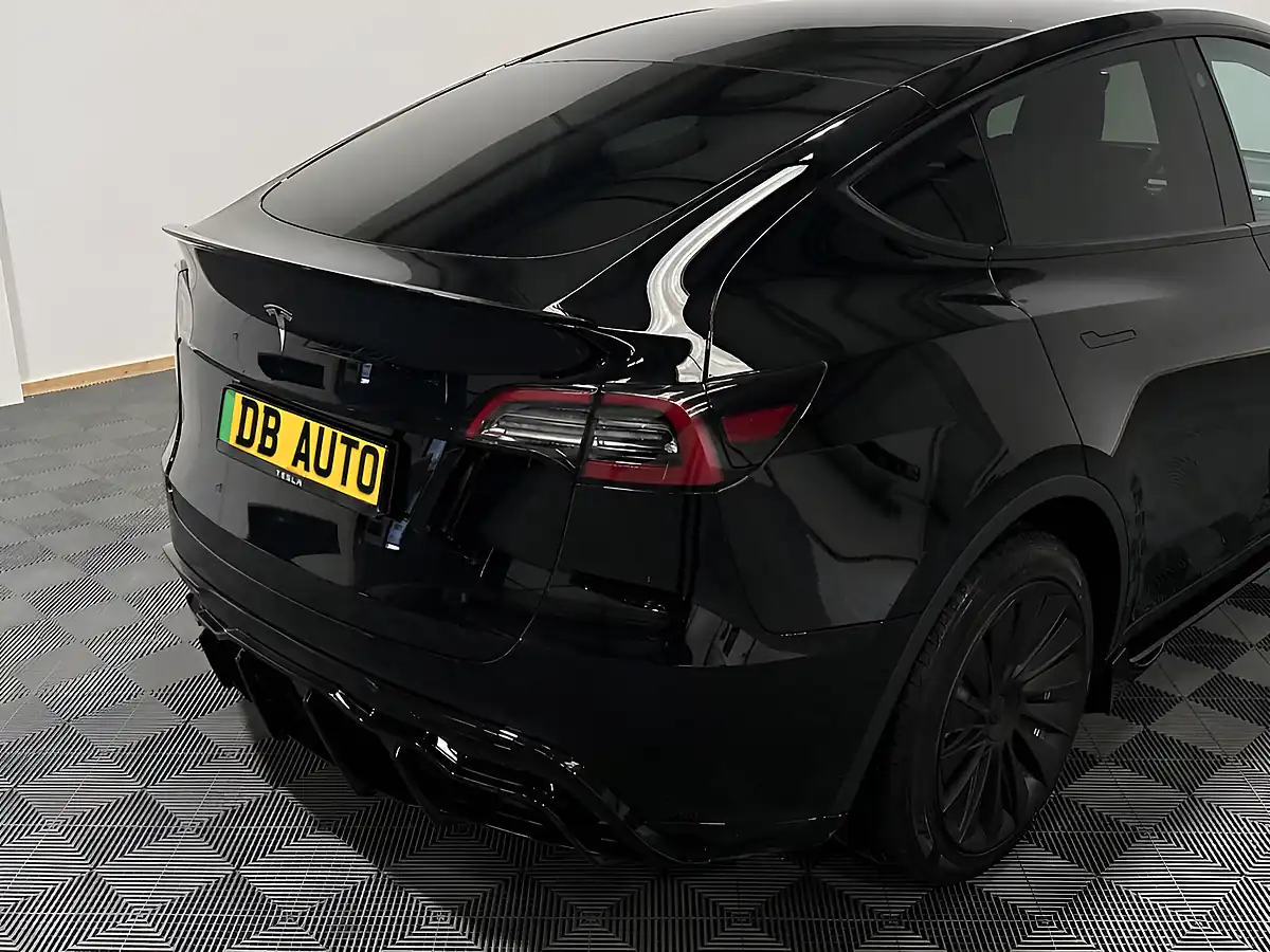 Used 2023 Tesla Model Y Long Range Black - Interior and Exterior details 4