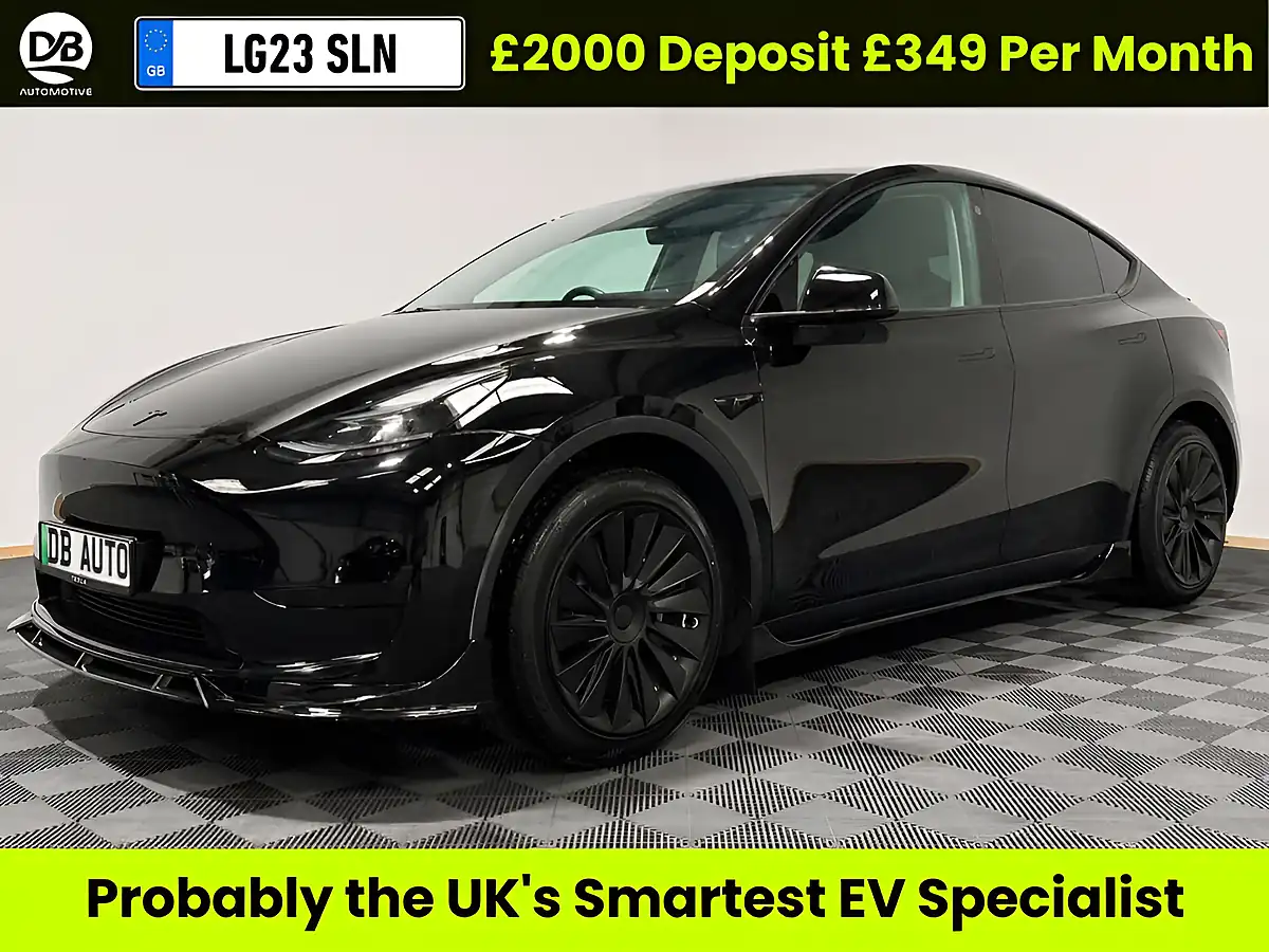 Used 2023 Tesla Model Y Long Range Black - Front View
