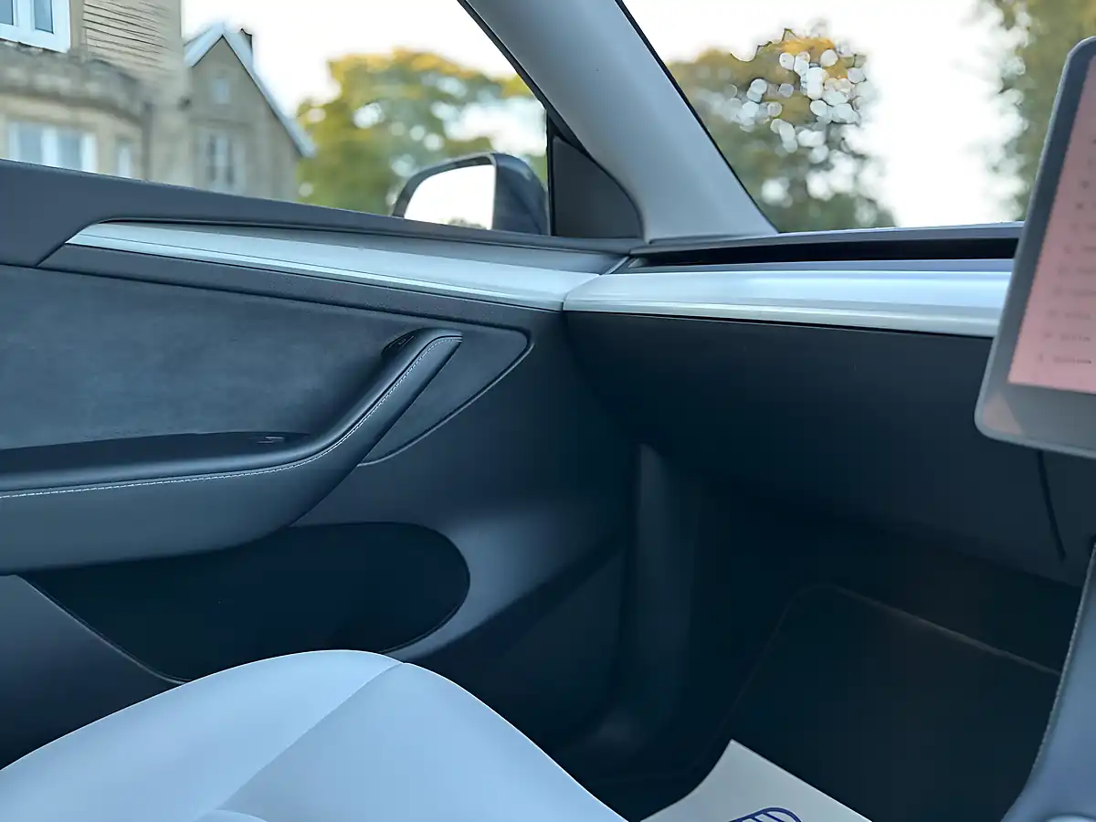 Used 2023 Tesla Model Y Long Range Black - Interior and Exterior details 17