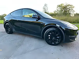 Used 2023 Tesla Model Y Long Range Black - Interior and Exterior details 18