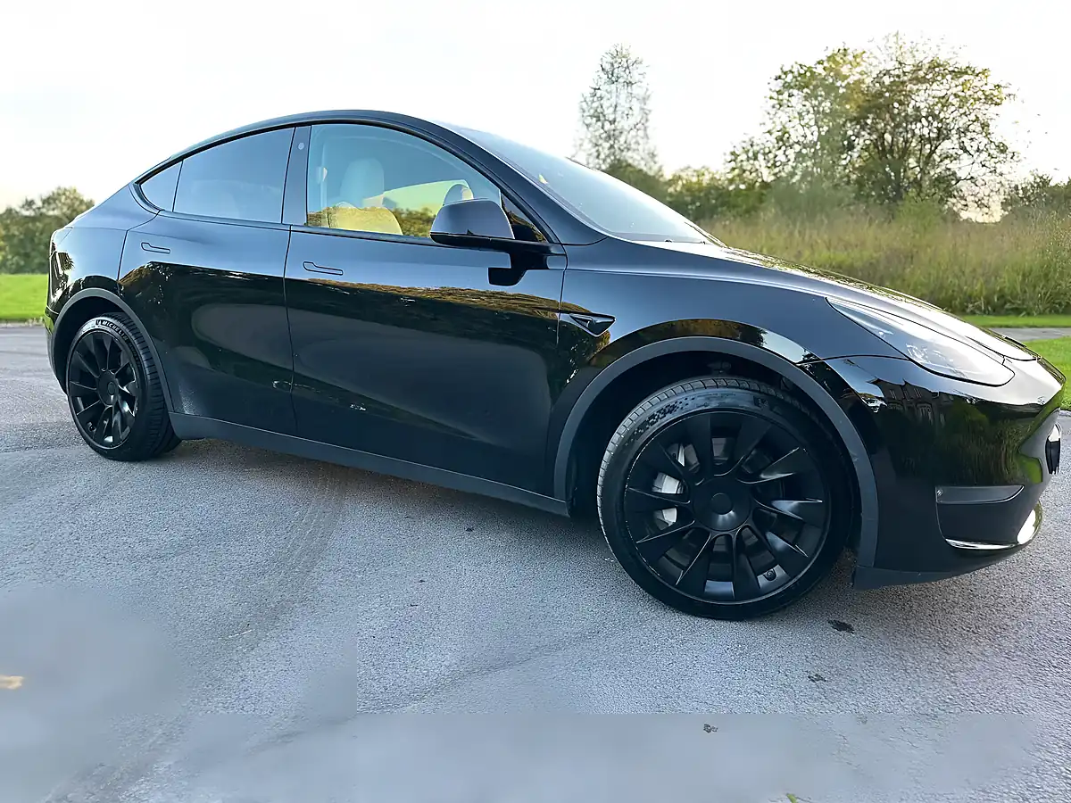 Used 2023 Tesla Model Y Long Range Black - Interior and Exterior details 18