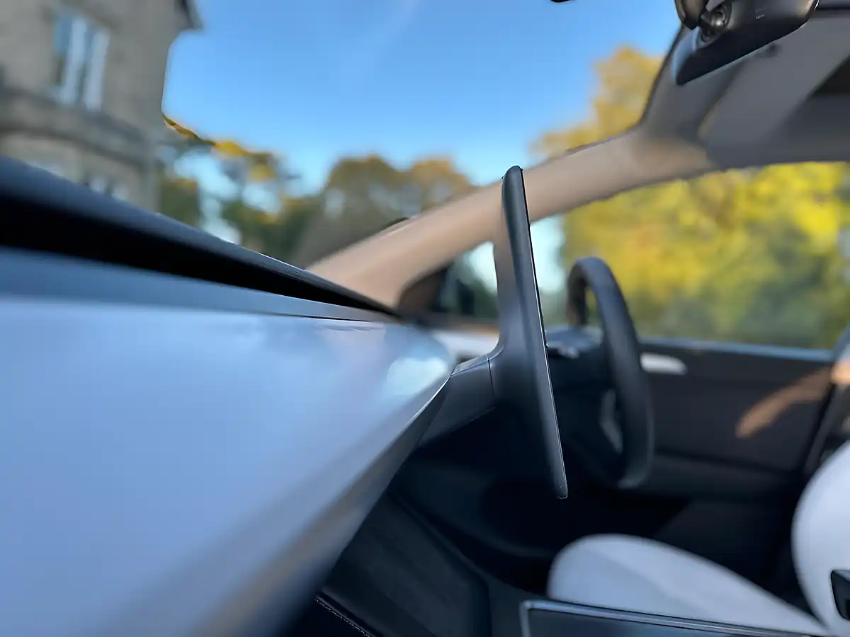 Used 2023 Tesla Model Y Long Range Black - Interior and Exterior details 19
