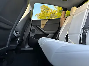 Used 2023 Tesla Model Y Long Range Black - Interior and Exterior details 20