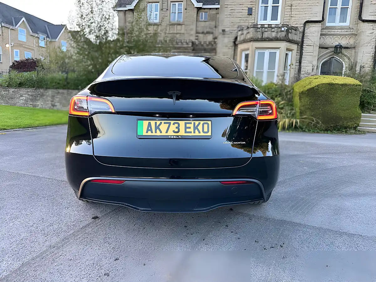 Used 2023 Tesla Model Y Long Range Black - Interior and Exterior details 8