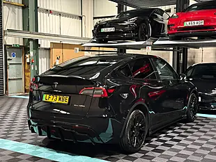 Used 2023 Tesla Model Y Long Range Black - Interior and Exterior details 9