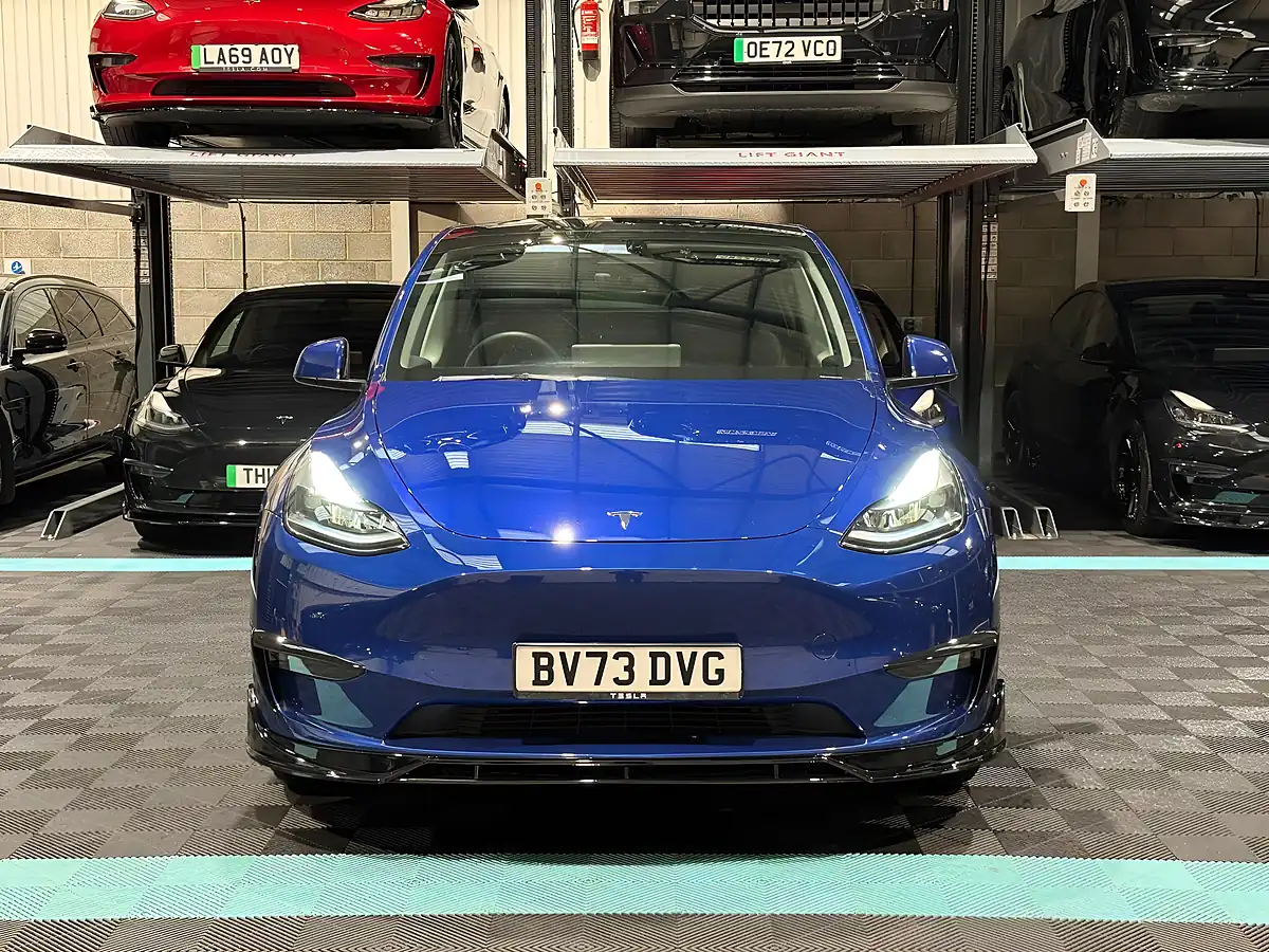 Used 2023 Tesla Model Y Long Range Blue - Interior and Exterior details 4
