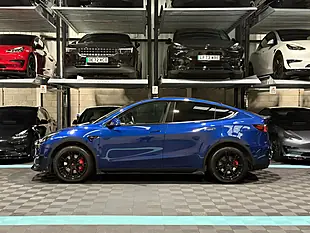 Used 2023 Tesla Model Y Long Range Blue - Interior and Exterior details 6