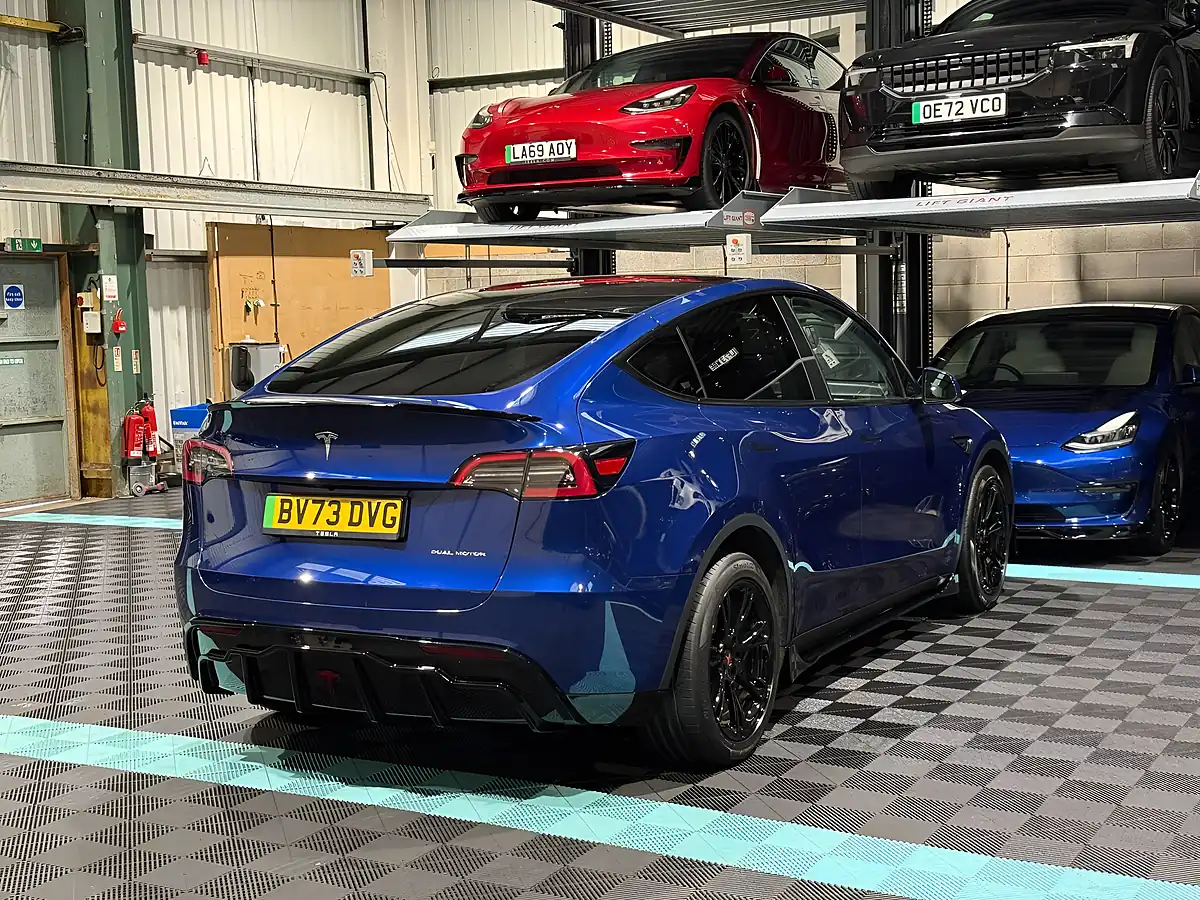 Used 2023 Tesla Model Y Long Range Blue - Interior and Exterior details 8
