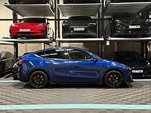 Used 2023 Tesla Model Y Long Range Blue - Interior and Exterior details 9