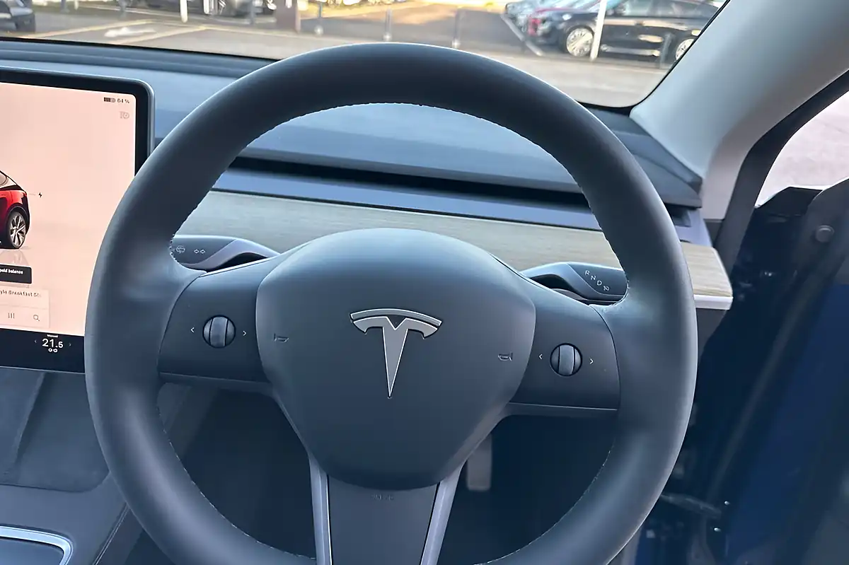 Used 2023 Tesla Model Y Long Range Blue - Interior and Exterior details 10