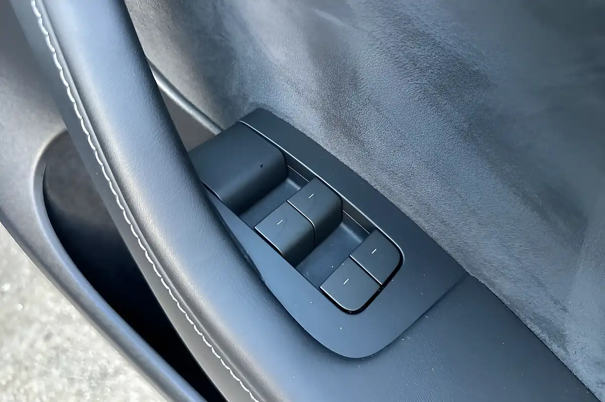 Used 2023 Tesla Model Y Long Range Blue - Interior and Exterior details 18
