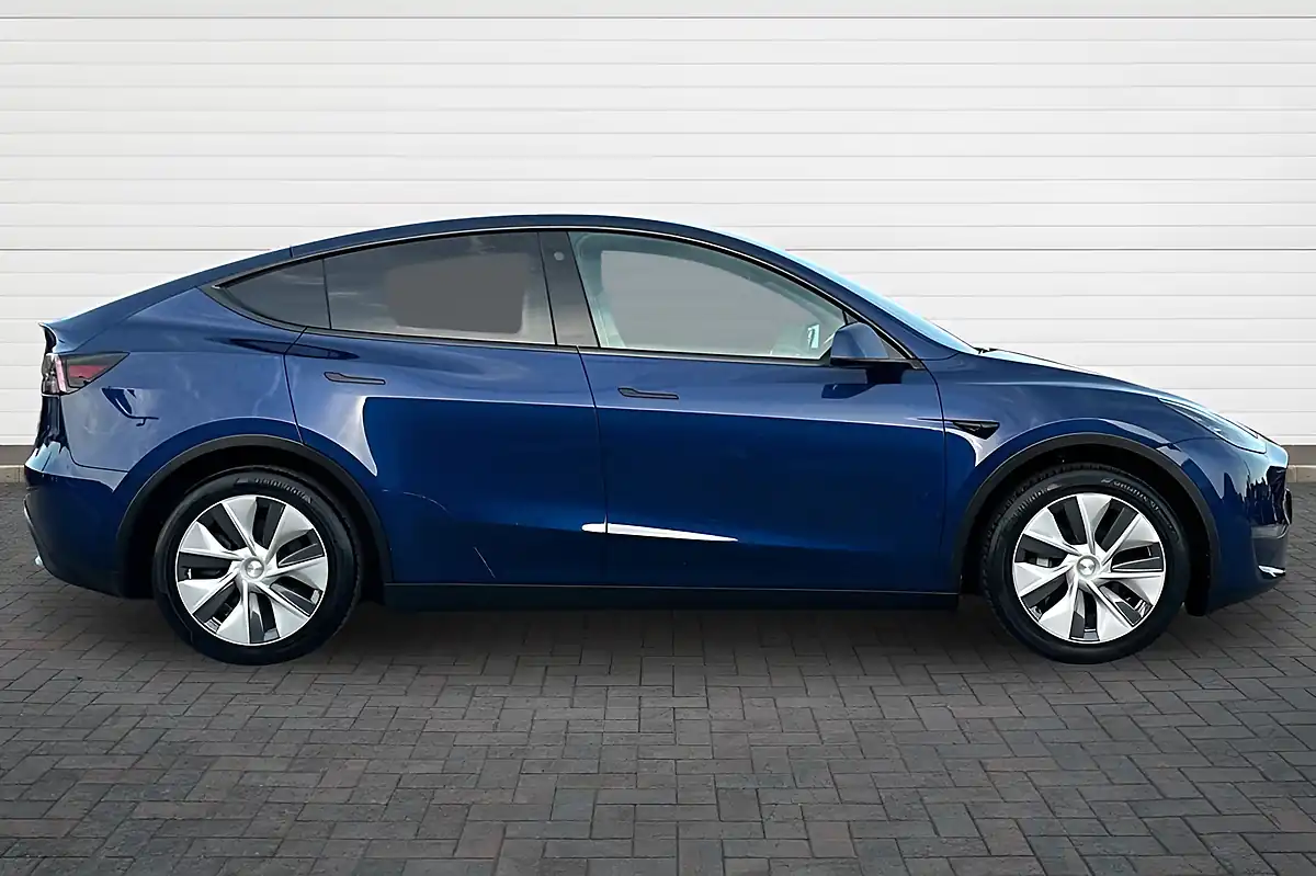 Used 2023 Tesla Model Y Long Range Blue - Interior and Exterior details 2