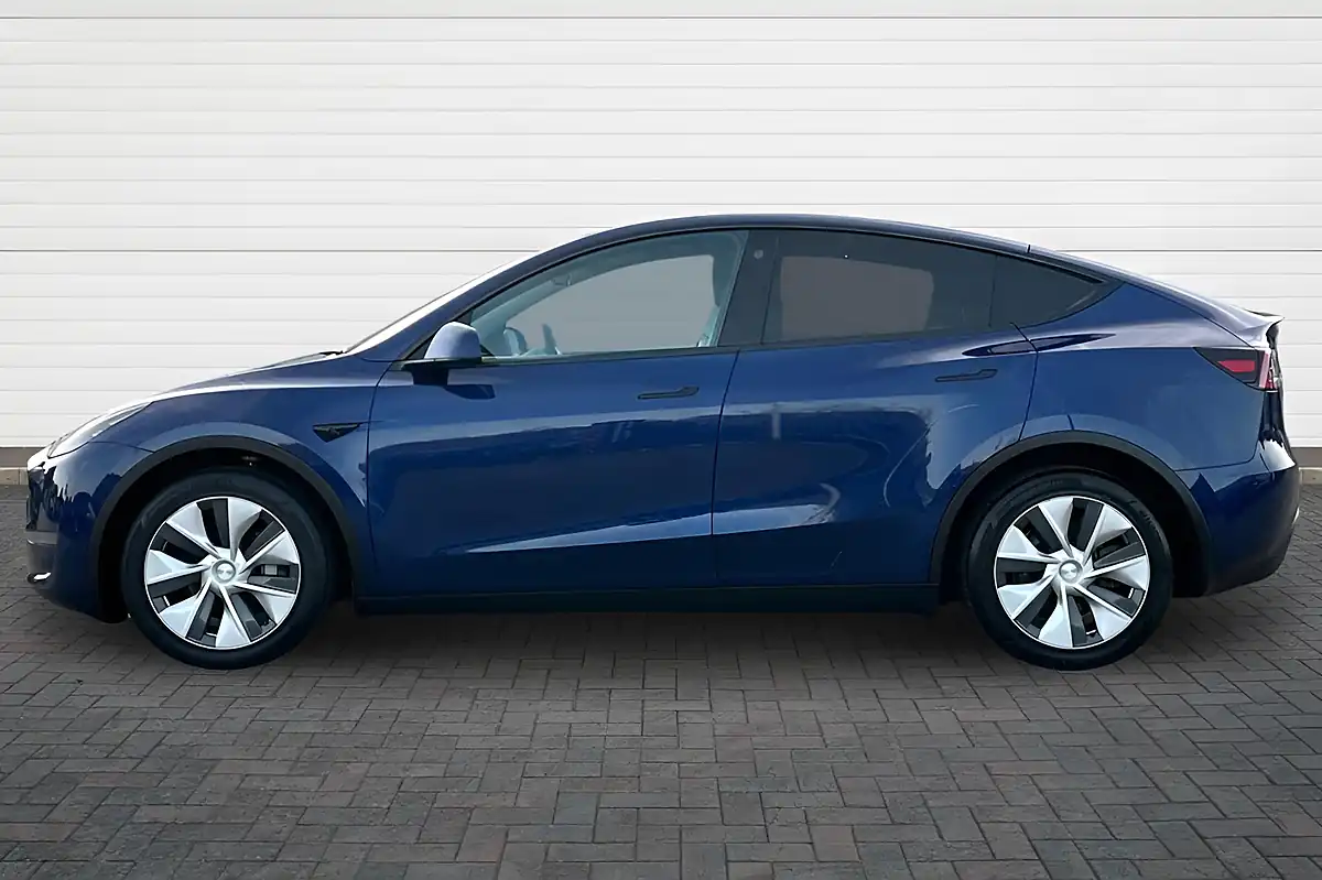 Used 2023 Tesla Model Y Long Range Blue - Interior and Exterior details 6