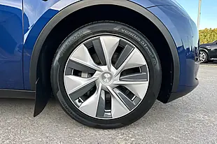 Used 2023 Tesla Model Y Long Range Blue - Interior and Exterior details 9