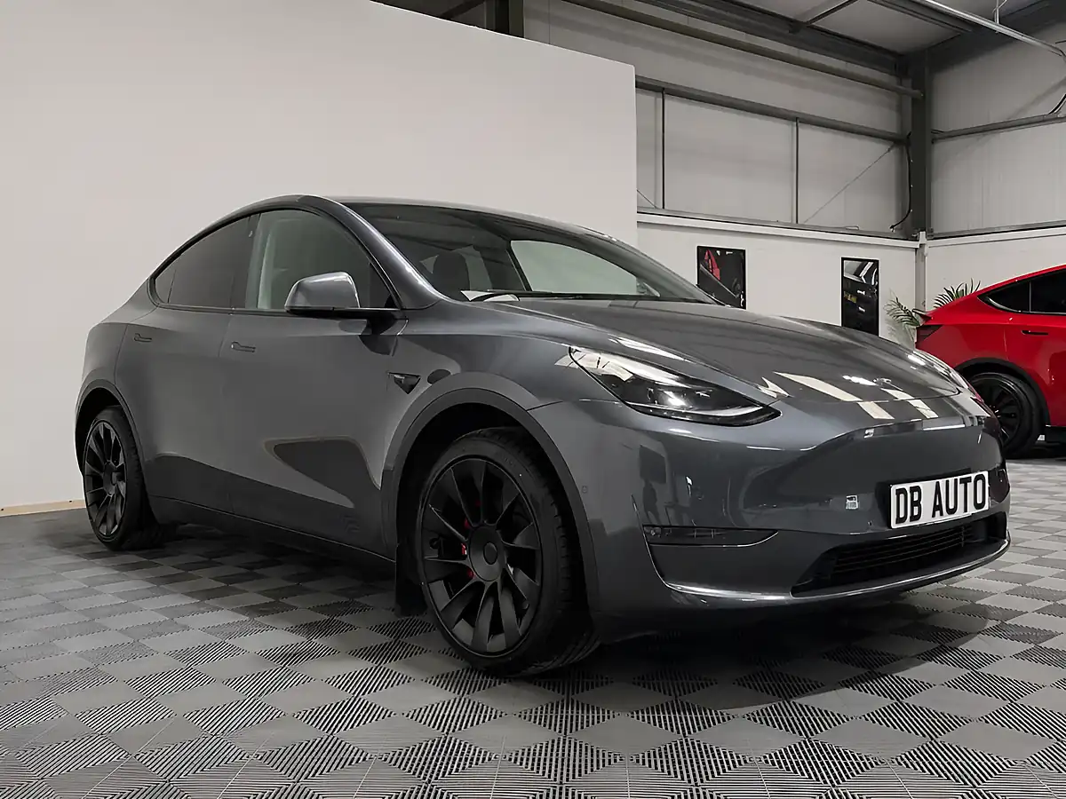 Used 2023 Tesla Model Y Long Range Grey - Interior and Exterior details 10