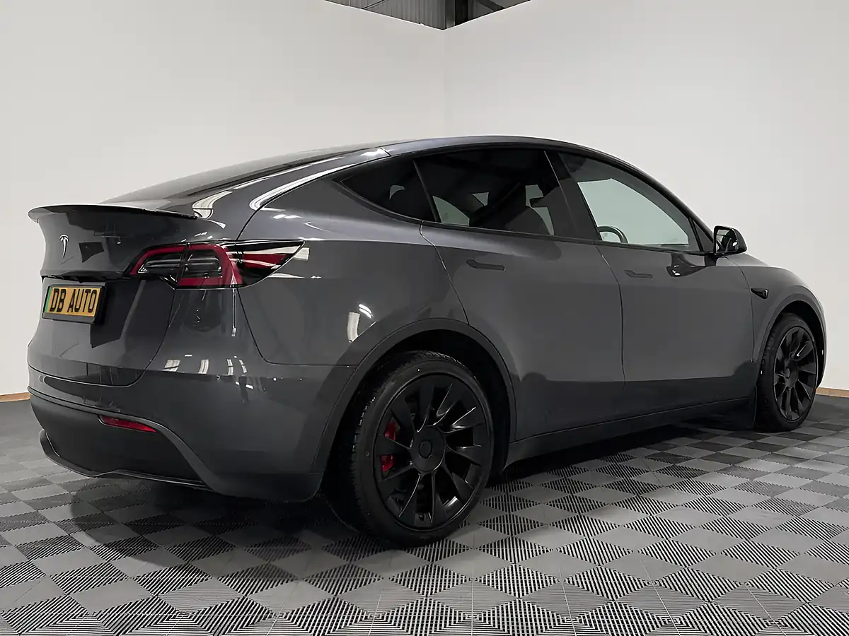 Used 2023 Tesla Model Y Long Range Grey - Interior and Exterior details 4