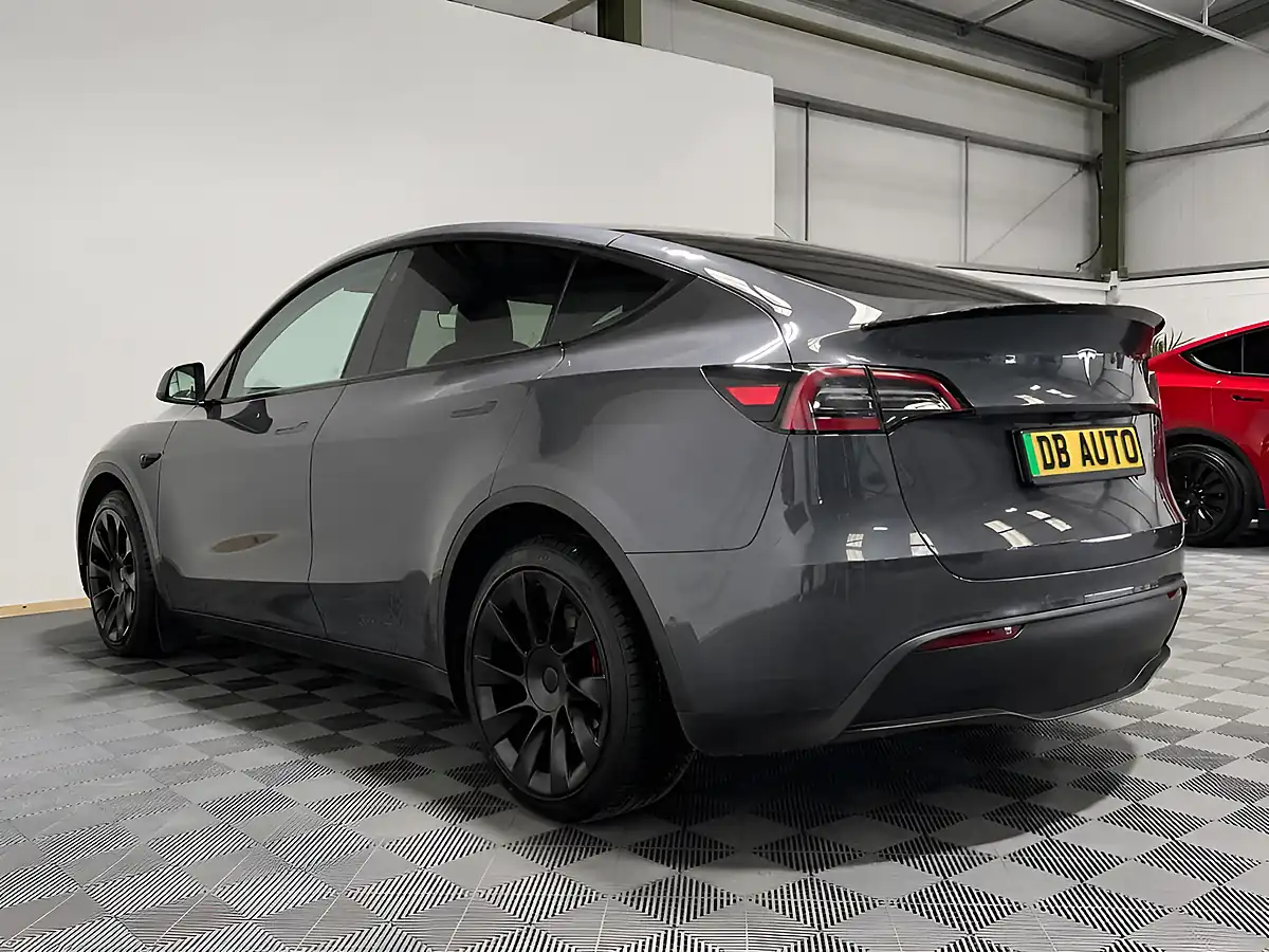 Used 2023 Tesla Model Y Long Range Grey - Interior and Exterior details 9