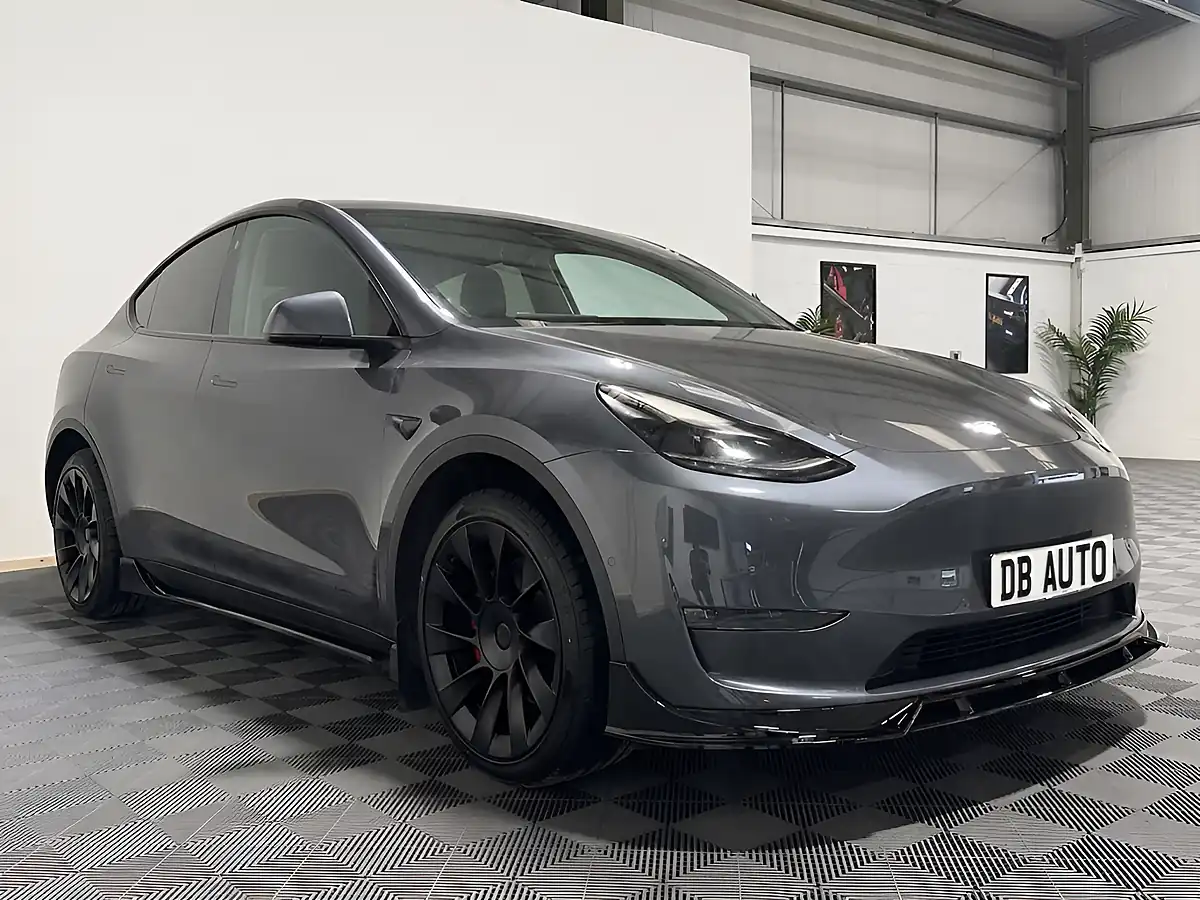 Used 2023 Tesla Model Y Long Range Grey - Interior and Exterior details 10
