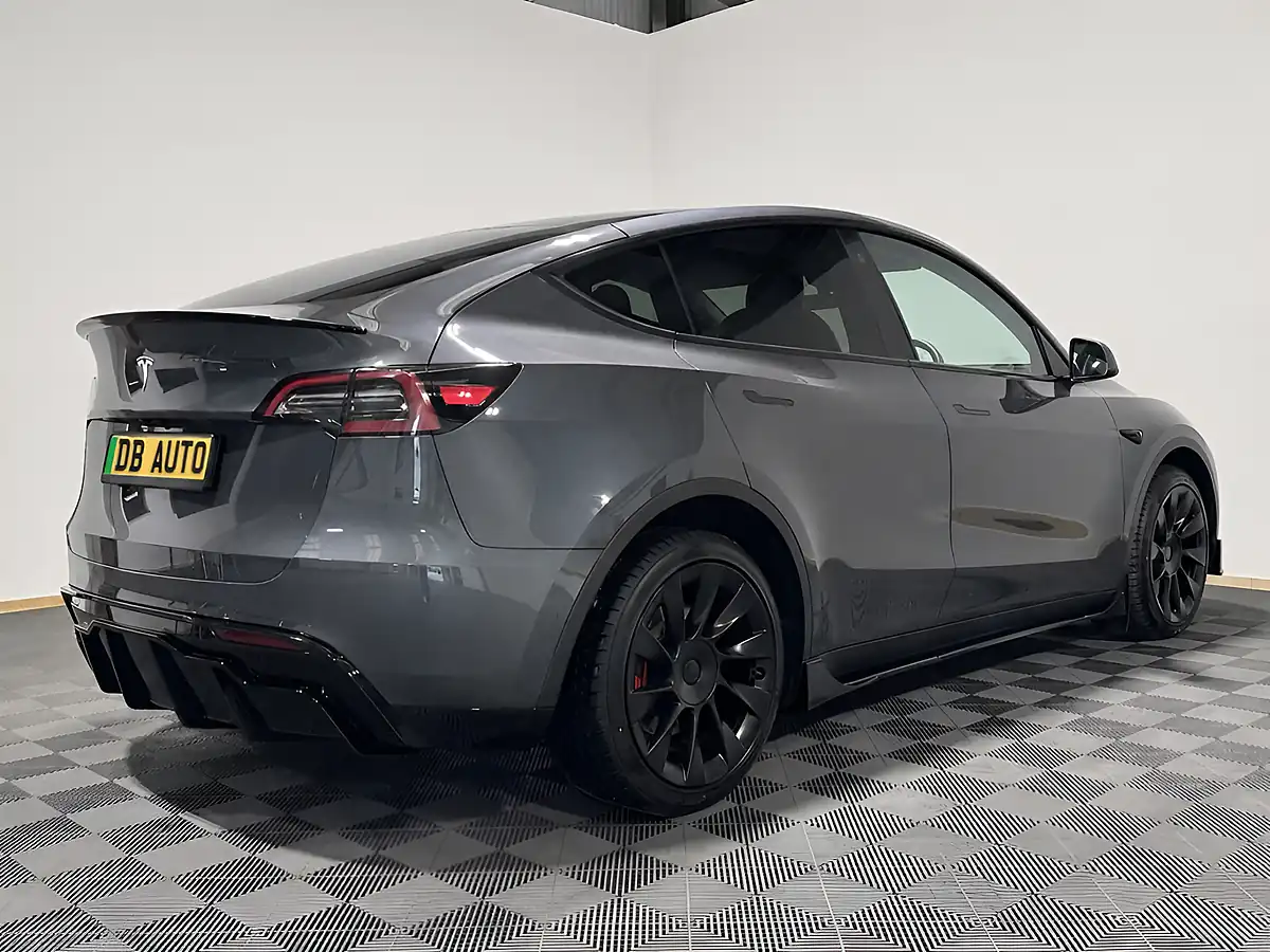 Used 2023 Tesla Model Y Long Range Grey - Interior and Exterior details 6