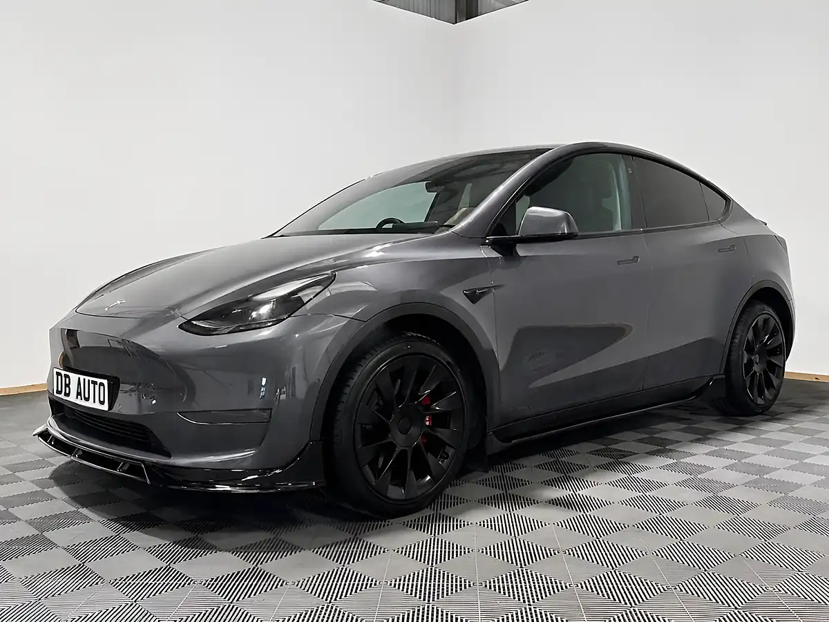 Used 2023 Tesla Model Y Long Range Grey - Interior and Exterior details 8