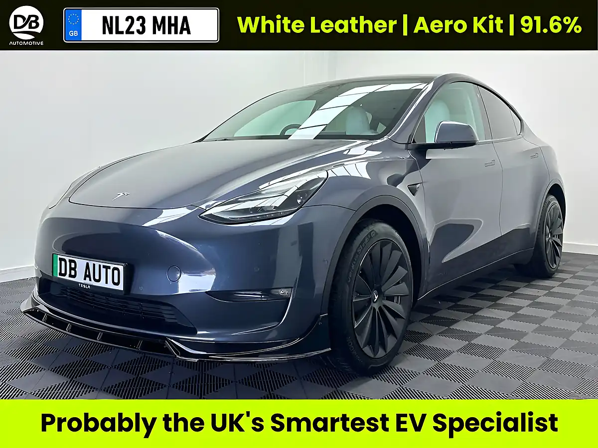 Used 2023 Tesla Model Y Long Range Grey - Front View