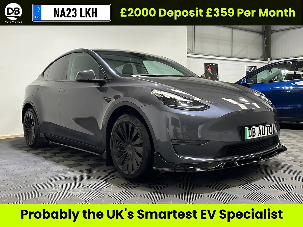 Used 2023 Tesla Model Y Long Range Grey - Front View